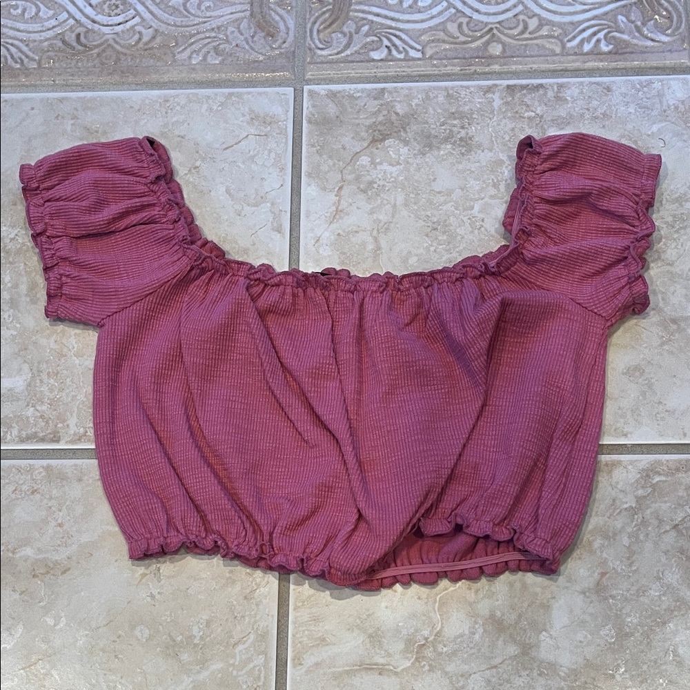 Forever 21 Pink Off-Shoulder crop